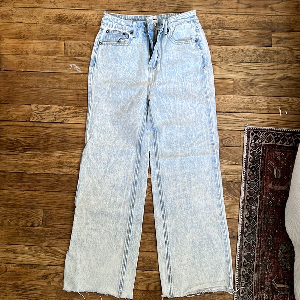 Light wash jeans